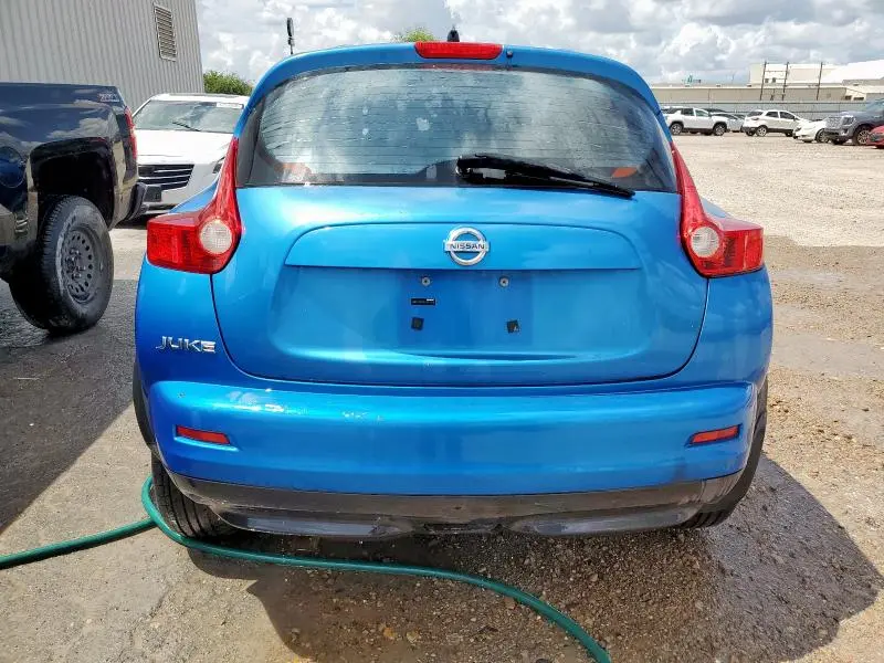 2011 NISSAN JUKE S