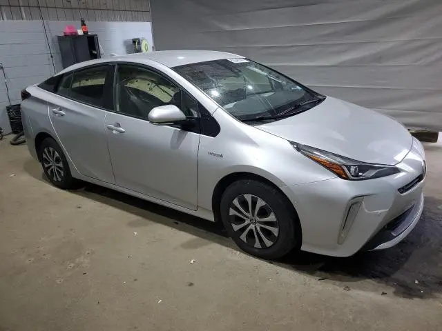 2020 TOYOTA PRIUS LE  