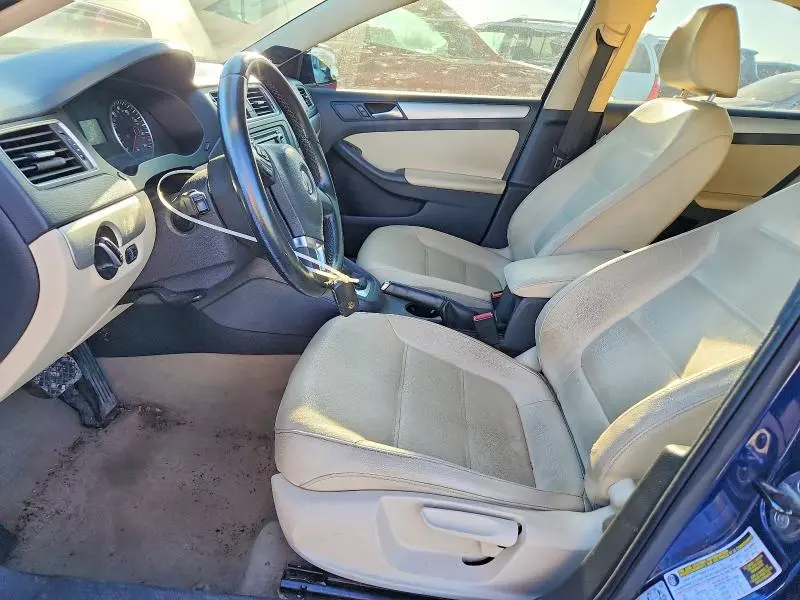 2012 VOLKSWAGEN JETTA TDI  