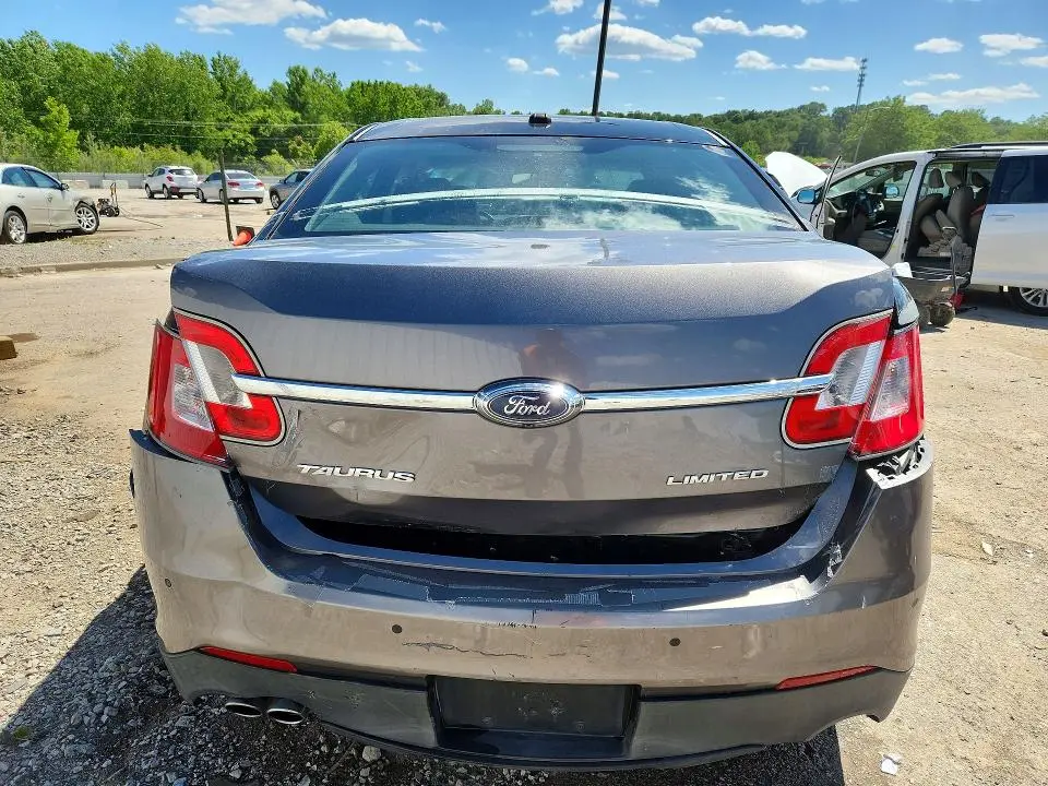 2012 FORD TAURUS LIMITED  