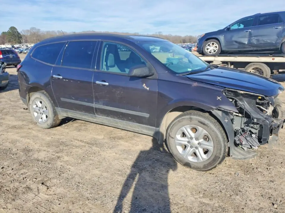 2015 CHEVROLET TRAVERSE LS  