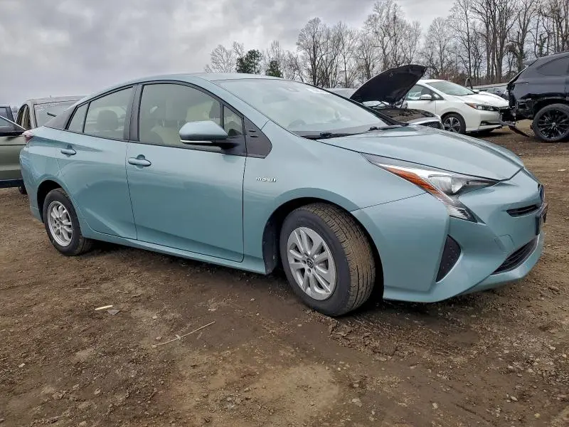 2017 TOYOTA PRIUS   