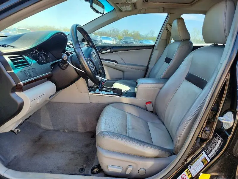2012 TOYOTA CAMRY XLE V6  