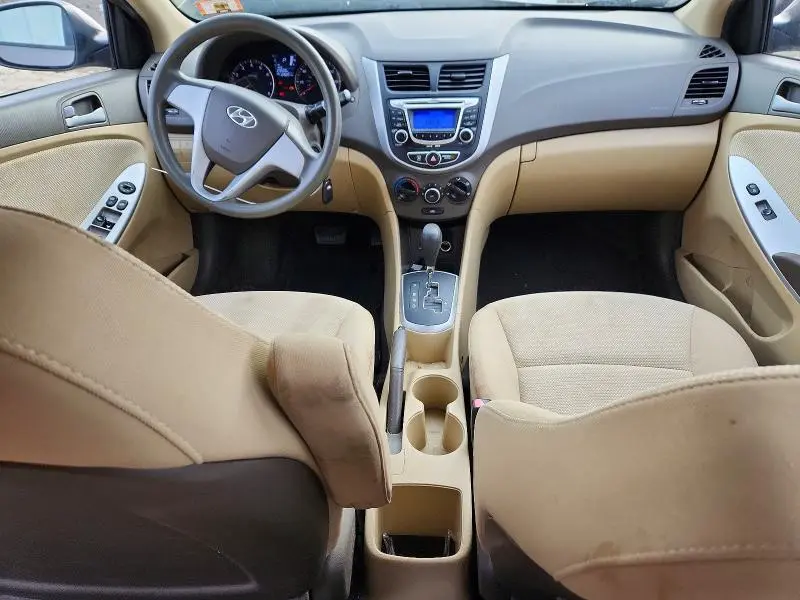 2013 HYUNDAI ACCENT GLS  