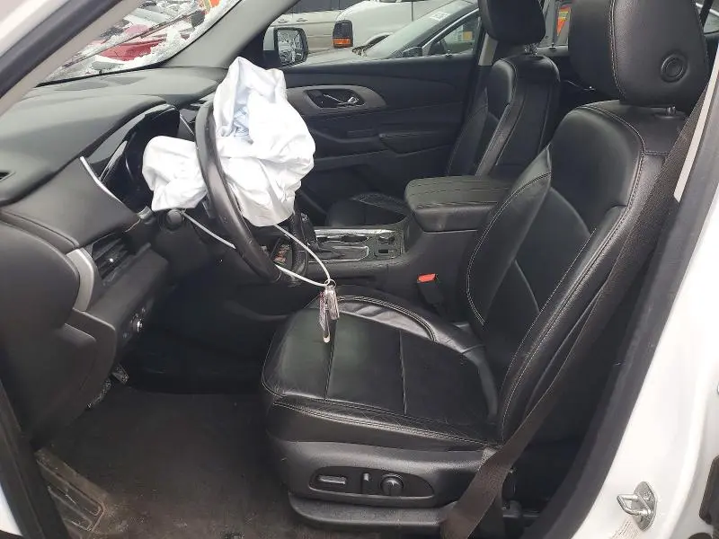 2020 CHEVROLET TRAVERSE LT  