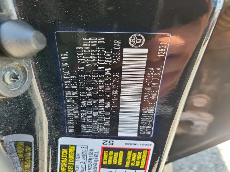 2019 TOYOTA CAMRY SE  