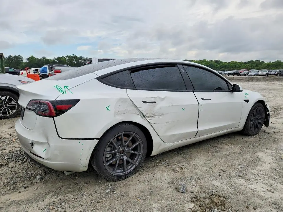 2021 TESLA MODEL 3   