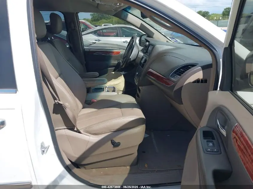 2016 CHRYSLER TOWN & COUNTRY TOURING-L