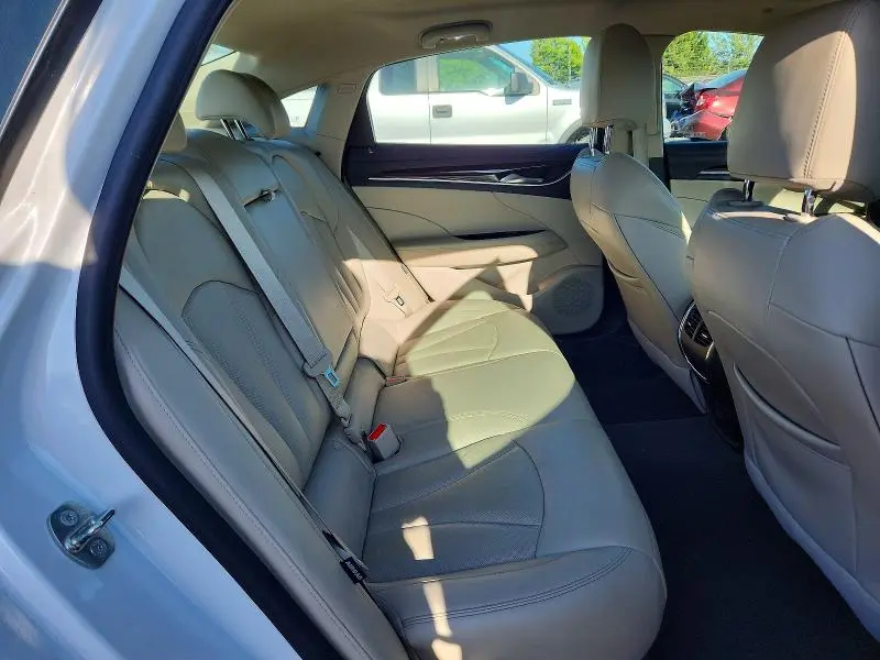 2017 BUICK LACROSSE ESSENCE  