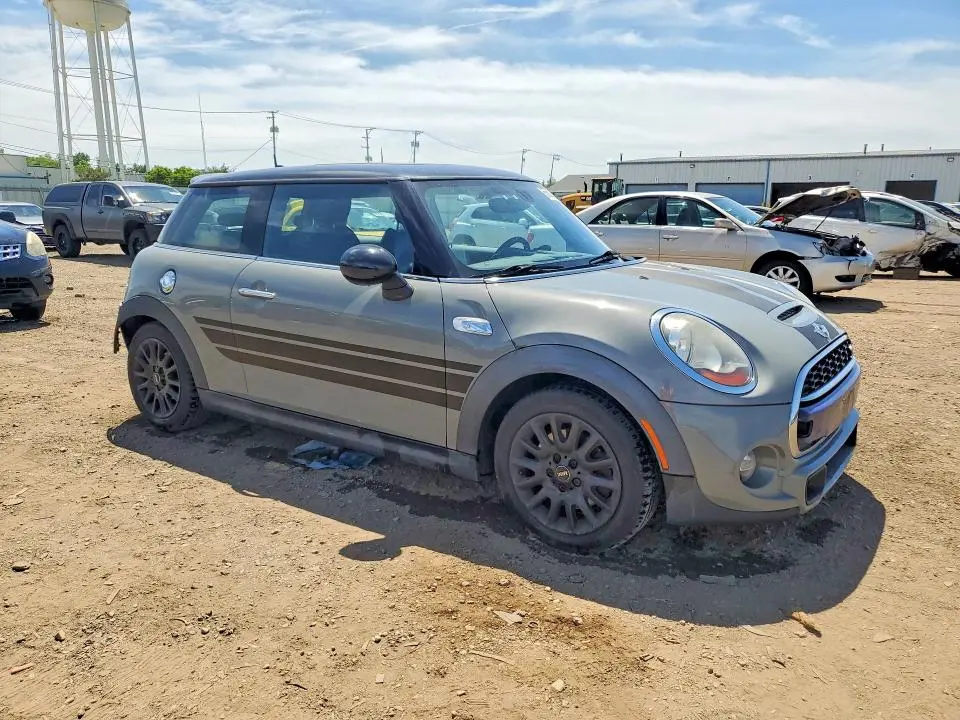 2015 MINI COOPER S  