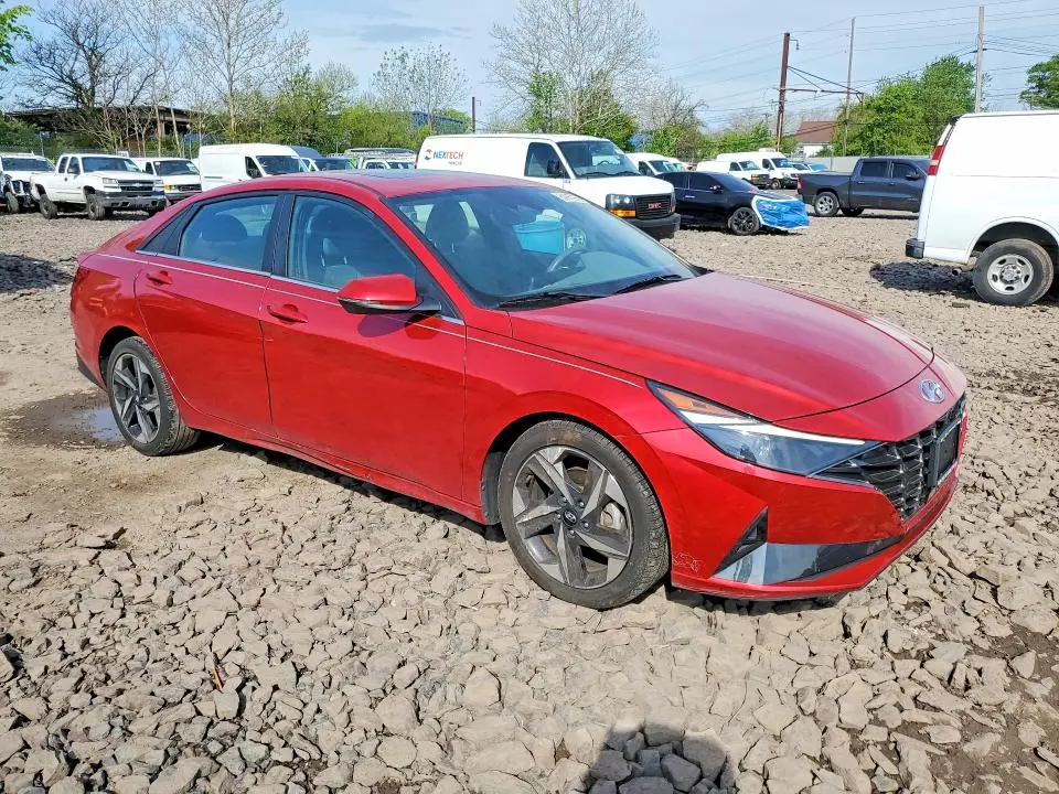 2022 HYUNDAI ELANTRA SEL  