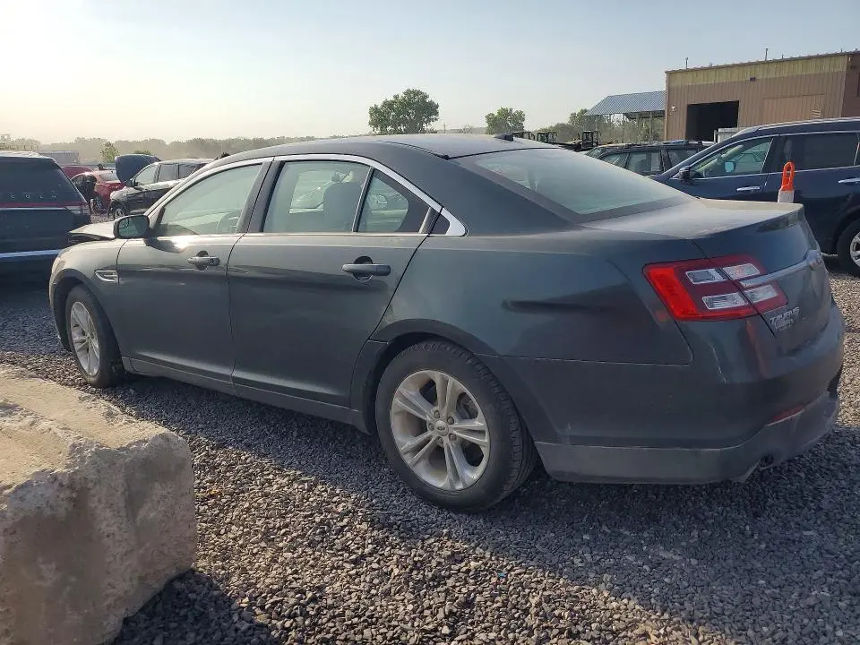 2016 FORD TAURUS SE  
