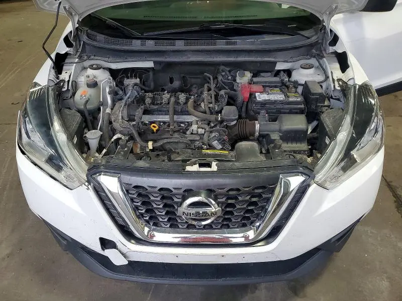2019 NISSAN KICKS S  