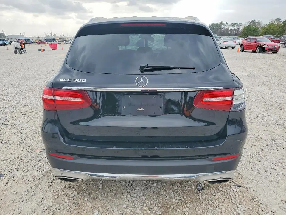 2019 MERCEDES-BENZ GLC 300  