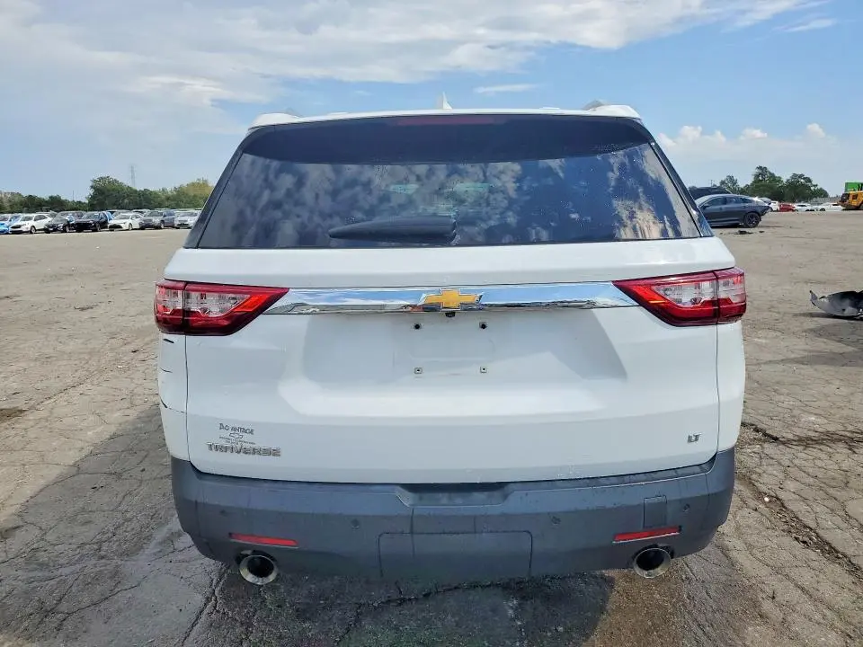 2018 CHEVROLET TRAVERSE LT  