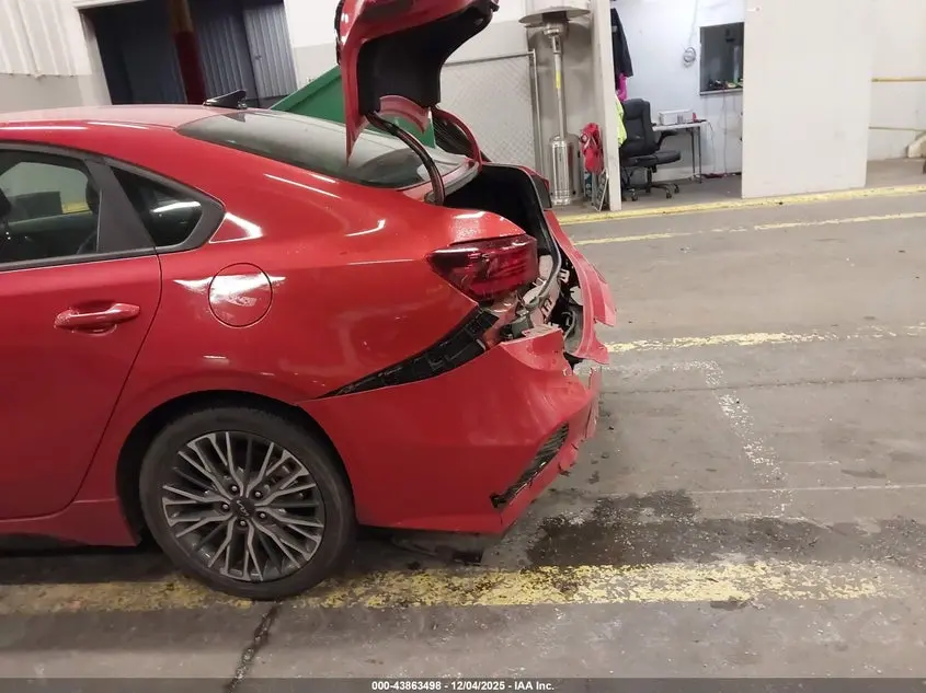 2022 KIA FORTE GT-LINE