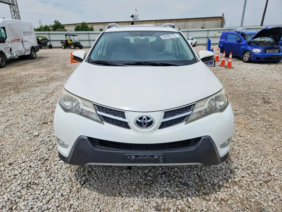 2015 TOYOTA RAV4 XLE  
