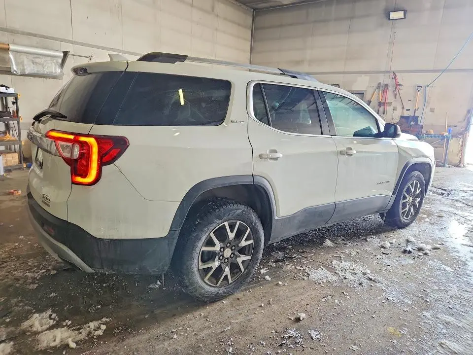 2022 GMC ACADIA SLE  