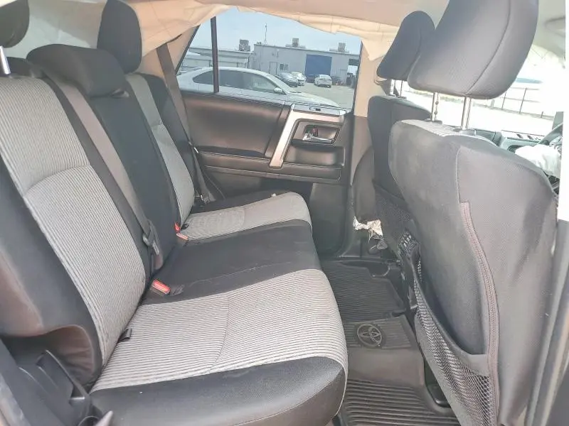 2022 TOYOTA 4RUNNER SR5  