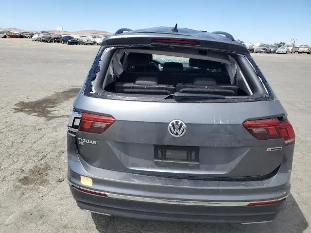 2021 VOLKSWAGEN TIGUAN SE  