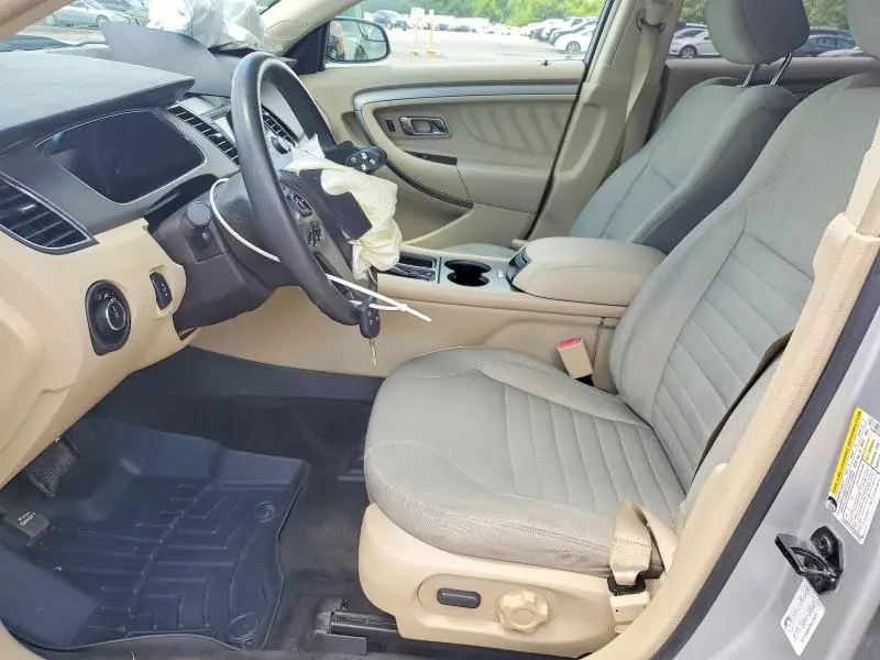 2015 FORD TAURUS SE  