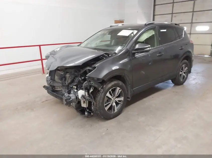 2017 TOYOTA RAV4 XLE