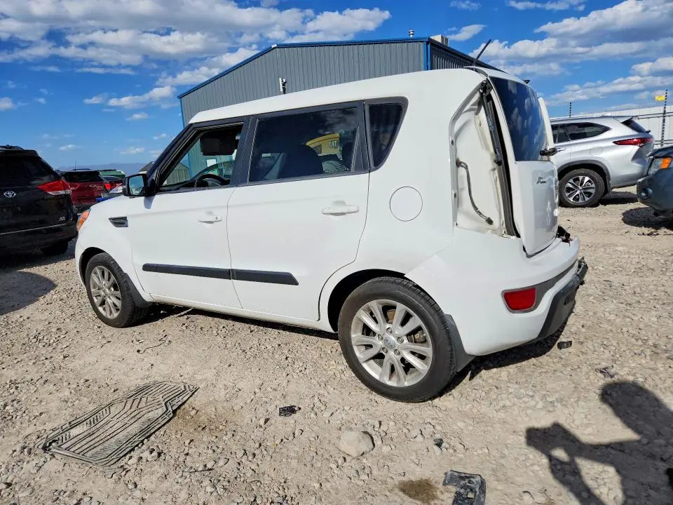 2013 KIA SOUL +  