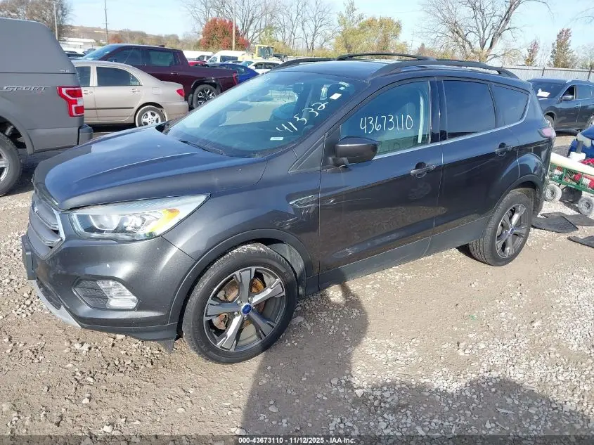 2017 FORD ESCAPE SE