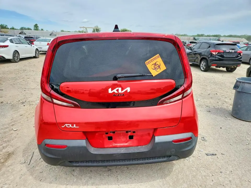 2022 KIA SOUL S  