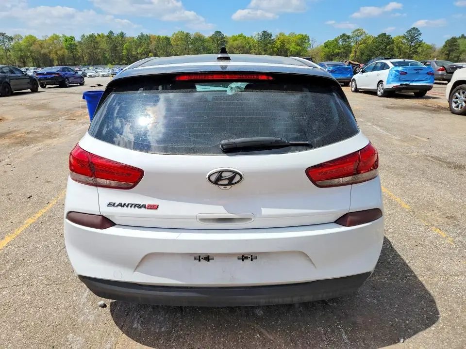 2018 HYUNDAI ELANTRA GT BASE  