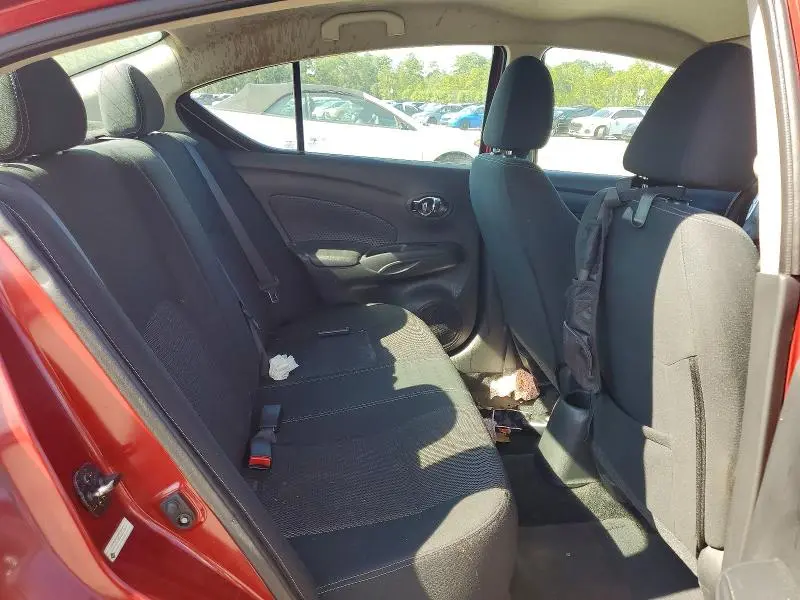 2018 NISSAN VERSA SV  