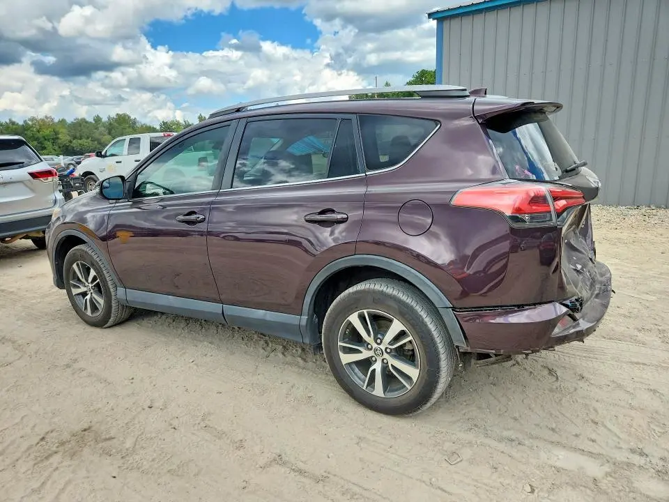 2017 TOYOTA RAV4 XLE  