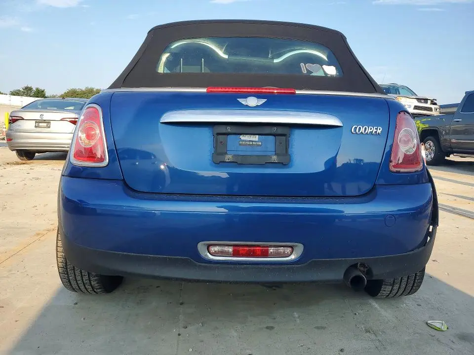 2013 MINI COOPER   