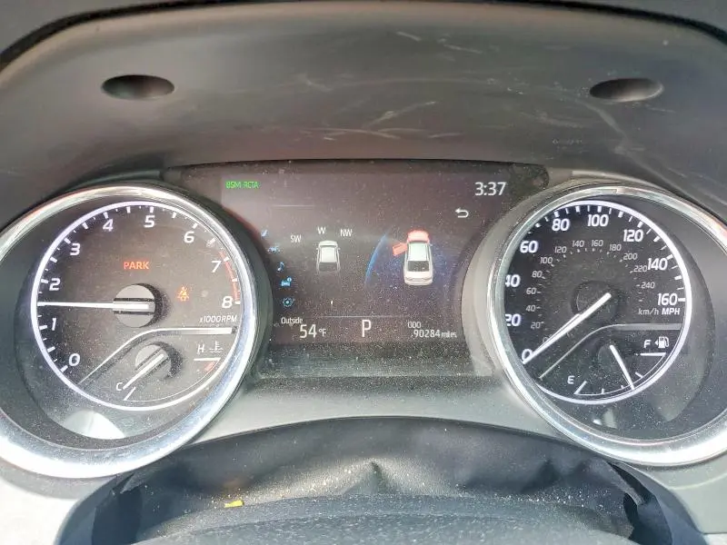 2019 TOYOTA CAMRY XLE  