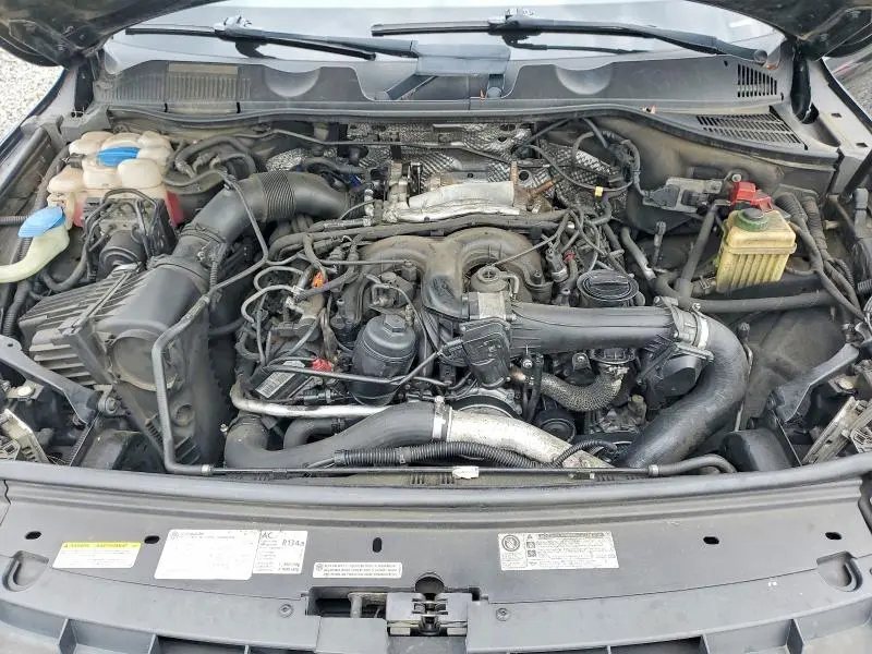 2013 VOLKSWAGEN TOUAREG V6 TDI  