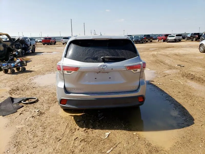 2015 TOYOTA HIGHLANDER XLE  