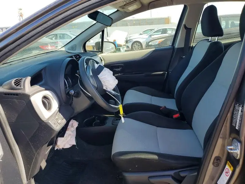 2014 TOYOTA YARIS 5-DOOR LE  