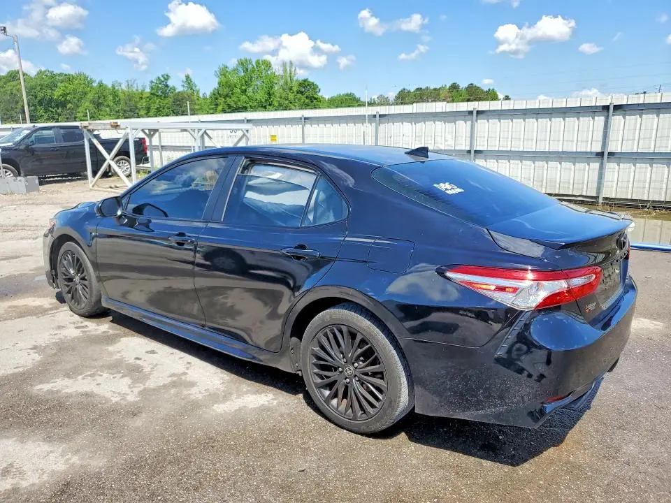 2020 TOYOTA CAMRY SE NIGHTSHADE  