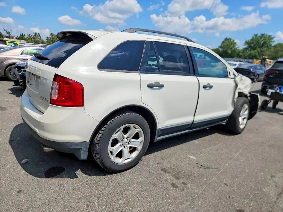 2013 FORD EDGE SE  