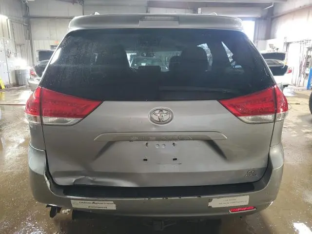 2011 TOYOTA SIENNA LE  