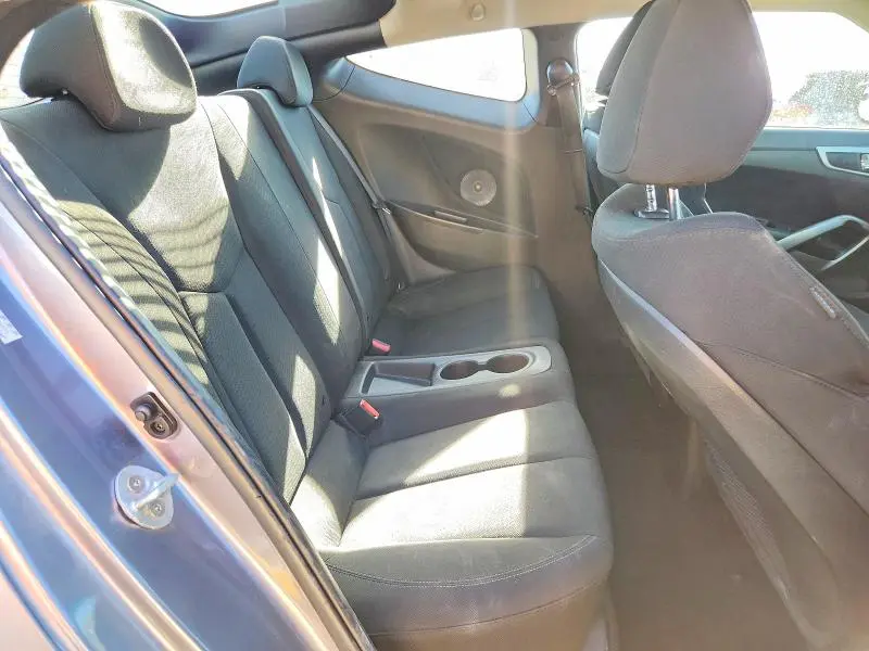 2016 HYUNDAI VELOSTER BASE  