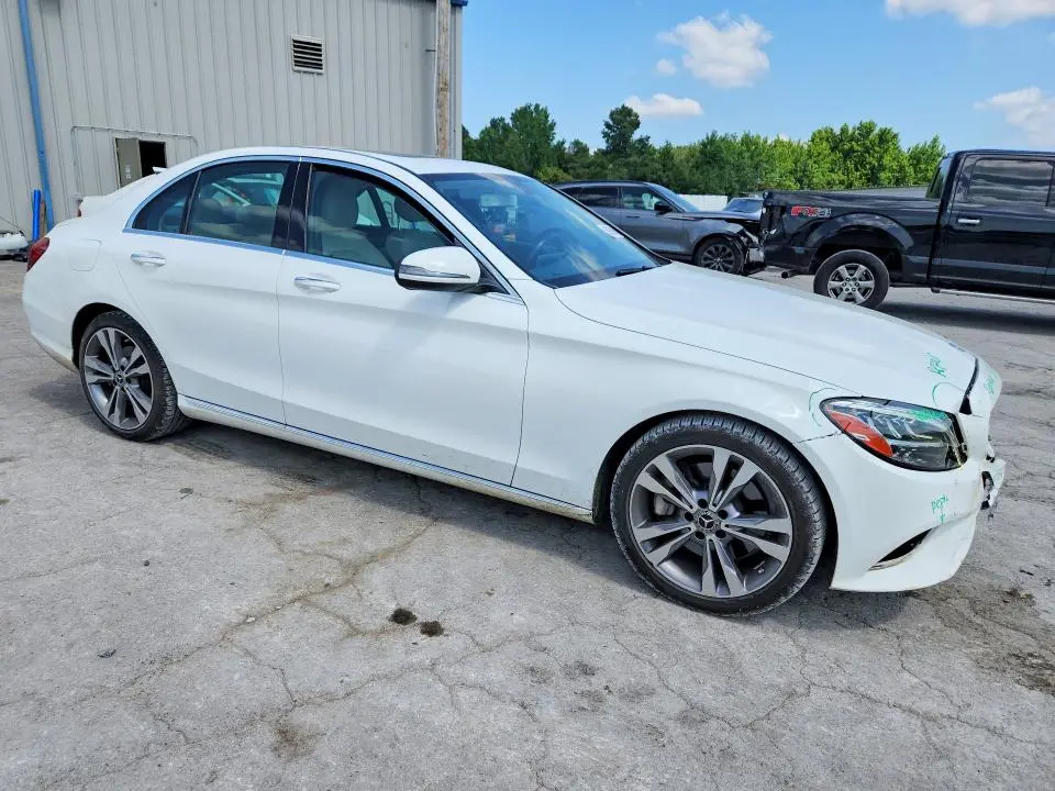 2019 MERCEDES-BENZ C 300  