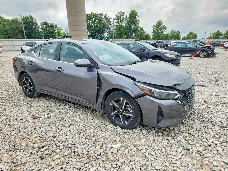 2025 NISSAN SENTRA SV  