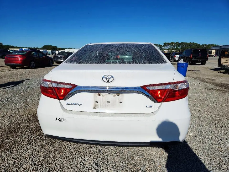 2017 TOYOTA CAMRY LE  