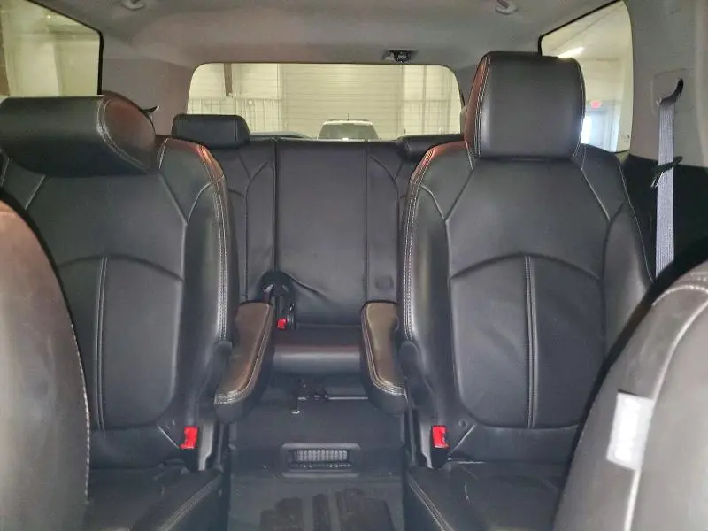 2013 GMC ACADIA SLT-1  