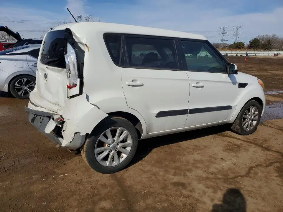 2013 KIA SOUL +  