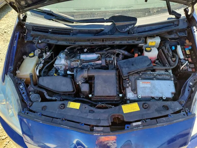 2011 TOYOTA PRIUS THREE  