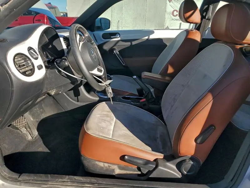 2016 VOLKSWAGEN BEETLE 1.8T  