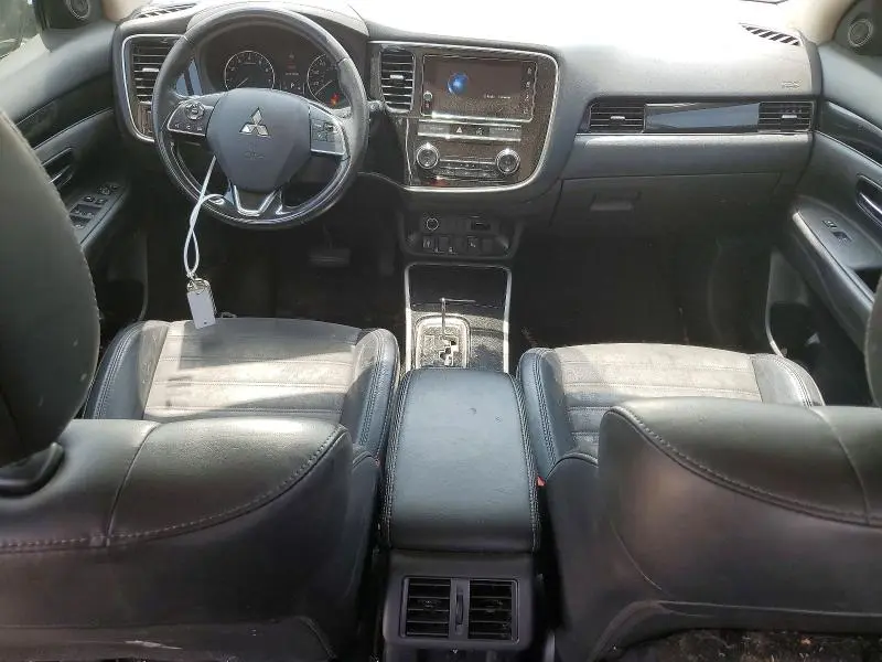 2019 MITSUBISHI OUTLANDER SE  