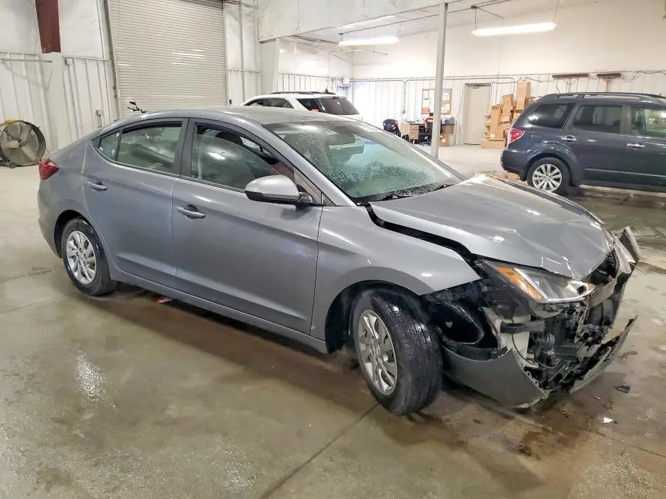2019 HYUNDAI ELANTRA SE  